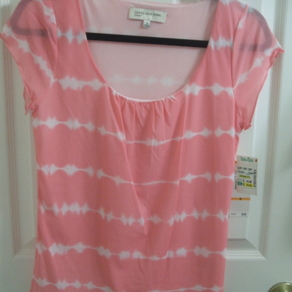 JONES NY SPORT PINK/WHITE TEE SZ S  NWT